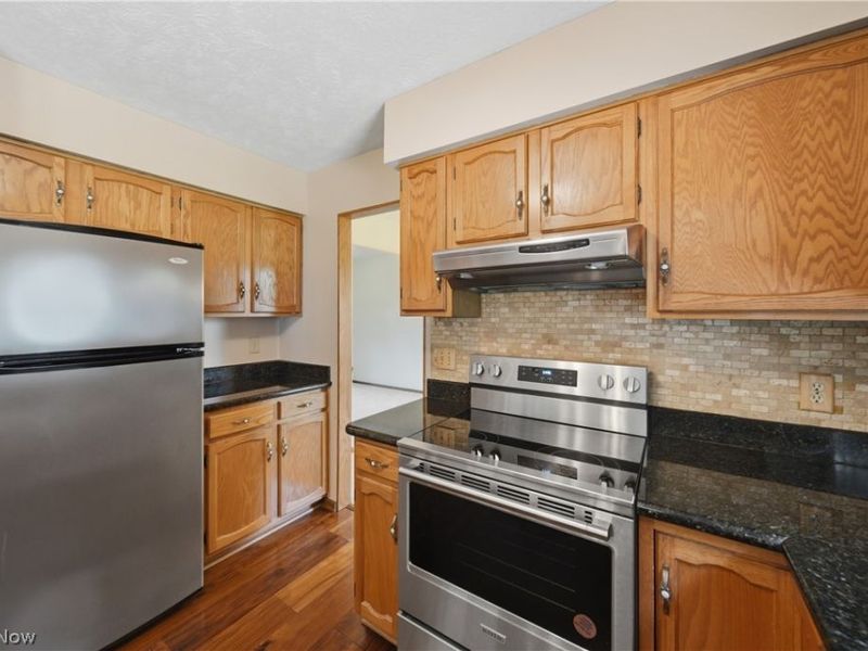 1749 Cove Street NW, Uniontown, OH 44685 Photo 32
