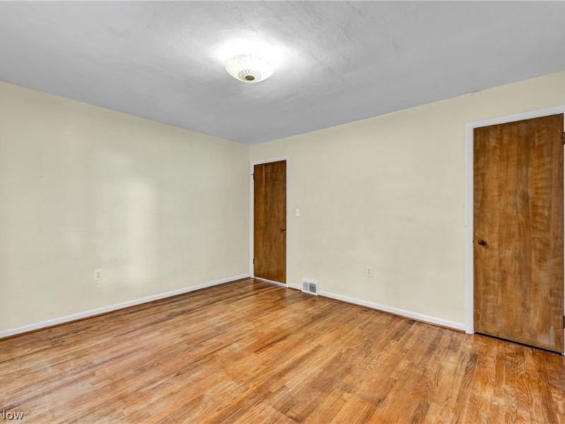 375 Olive Street, Elyria, OH 44035 Photo 31