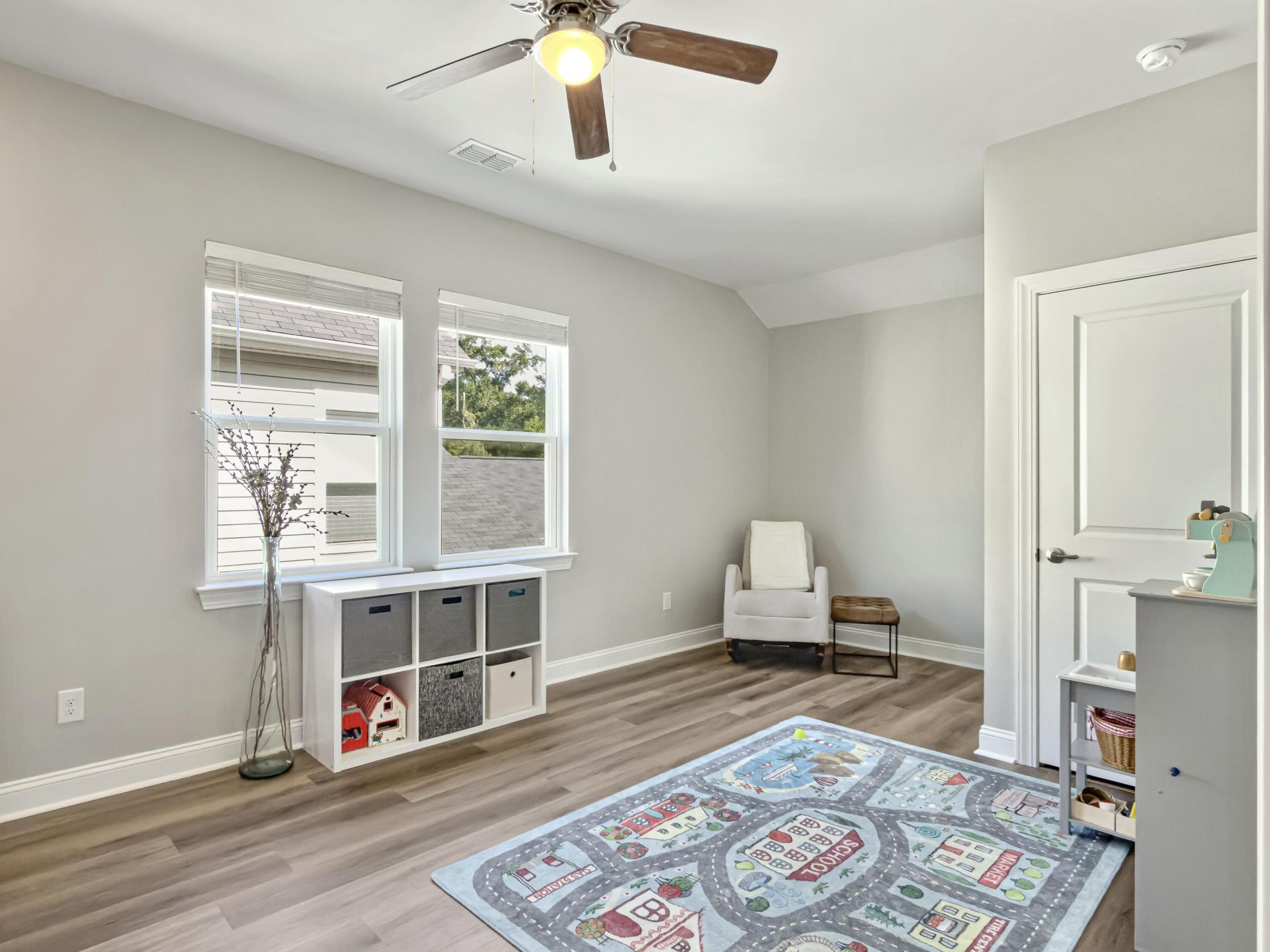 497 Spring Hollow Drive Photo 32