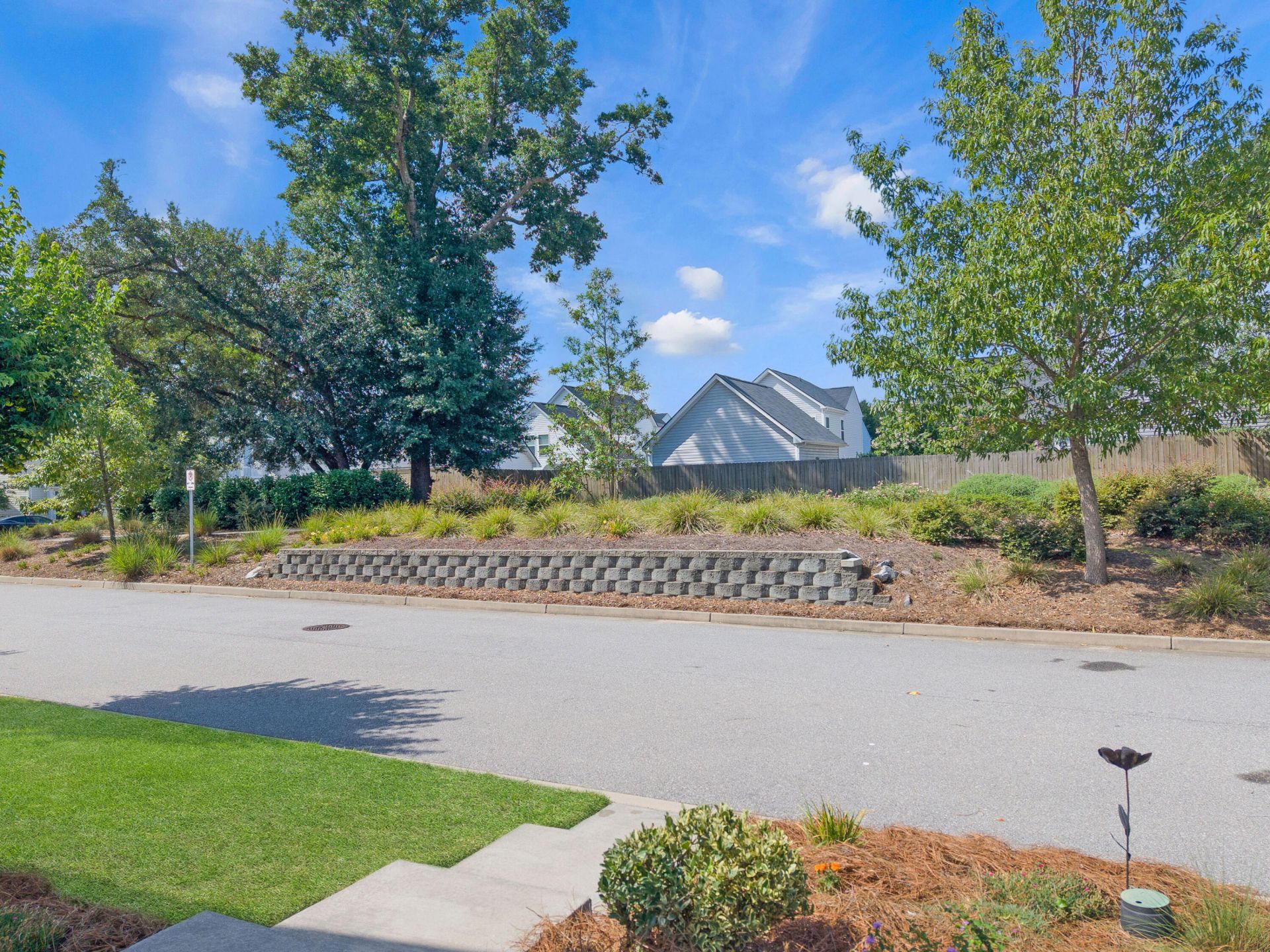 497 Spring Hollow Drive Photo 4