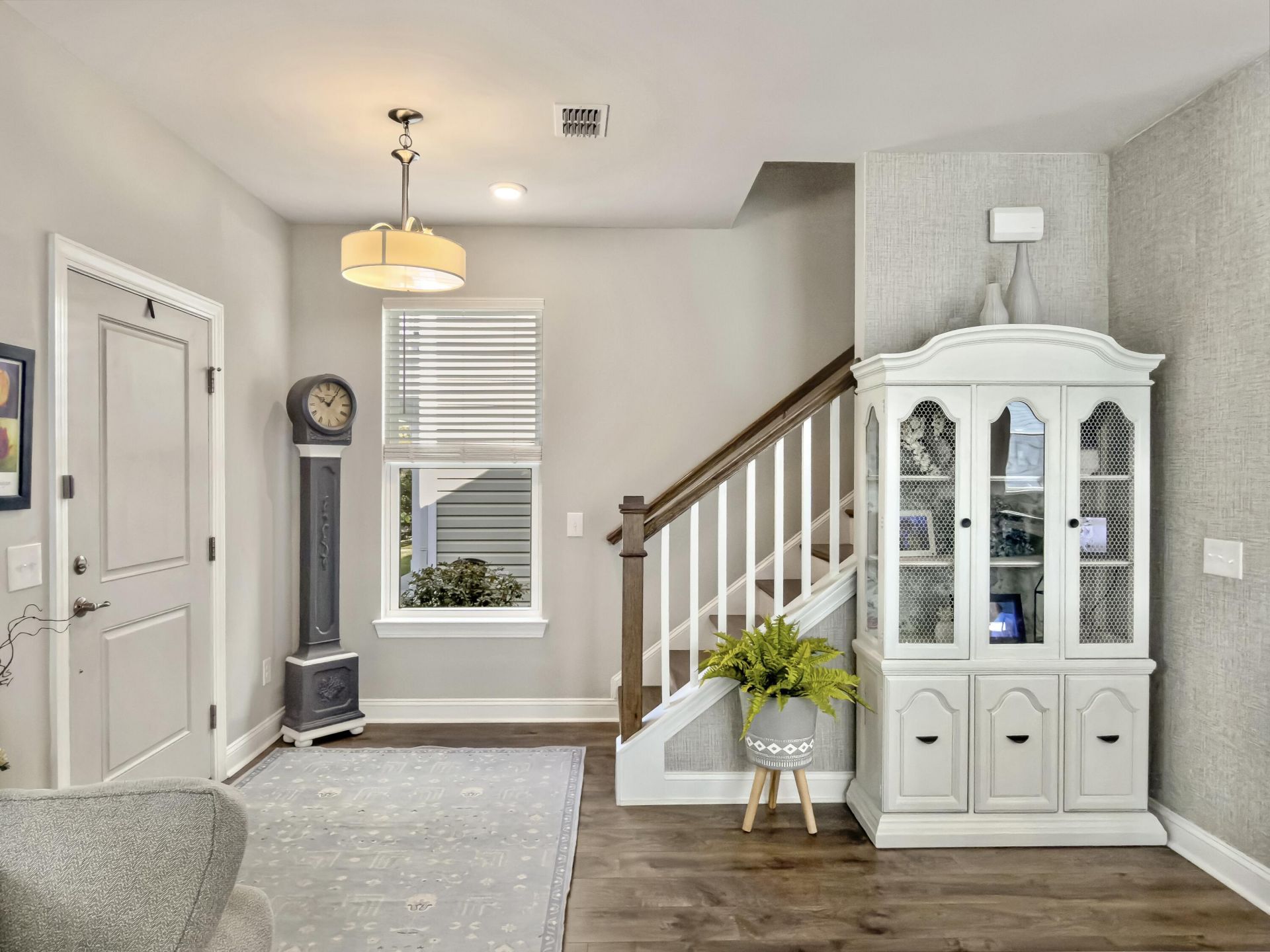 497 Spring Hollow Drive Photo 8