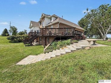 561 S 26th Road, Syracuse, NE 68446