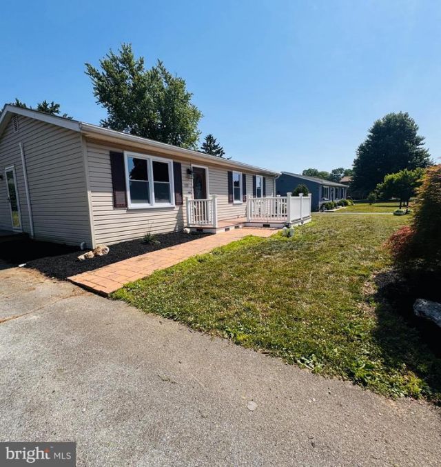 533 Martin Avenue, Mount Joy, PA 17552 Main Photo