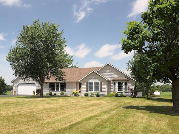 2712 E 400 N, Huntington, IN 46750