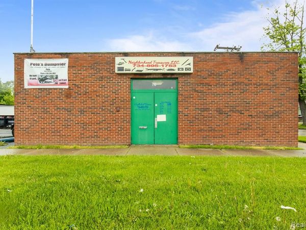 710 MIDDLEBELT Road , Inkster, MI 48141