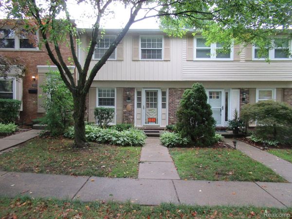 1555 BRENTWOOD Drive, Unit Apt 149, Troy, Mi 48098