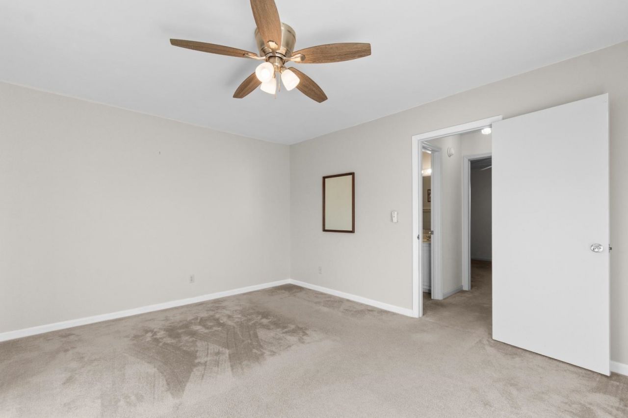 1701-k Edge Dr. Photo 35