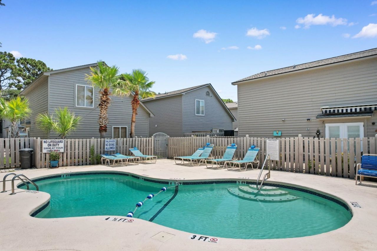 1701-k Edge Dr. Photo 48