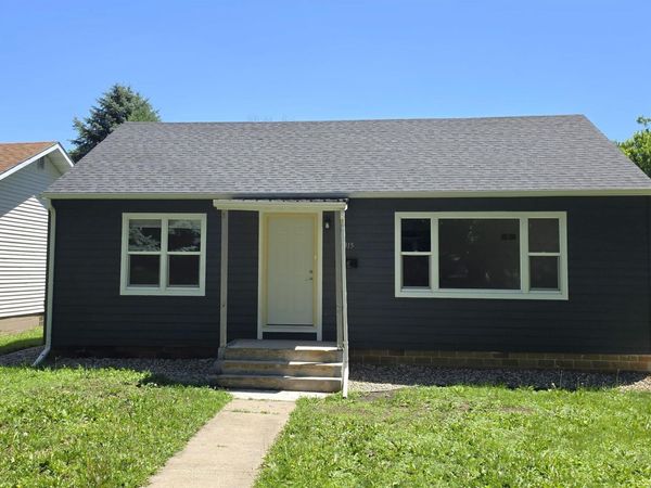 315 S Clark St., Paullina, IA 51046