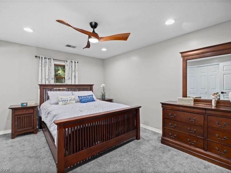 1135 Royal Drive, Amherst, OH 44001 Photo 14