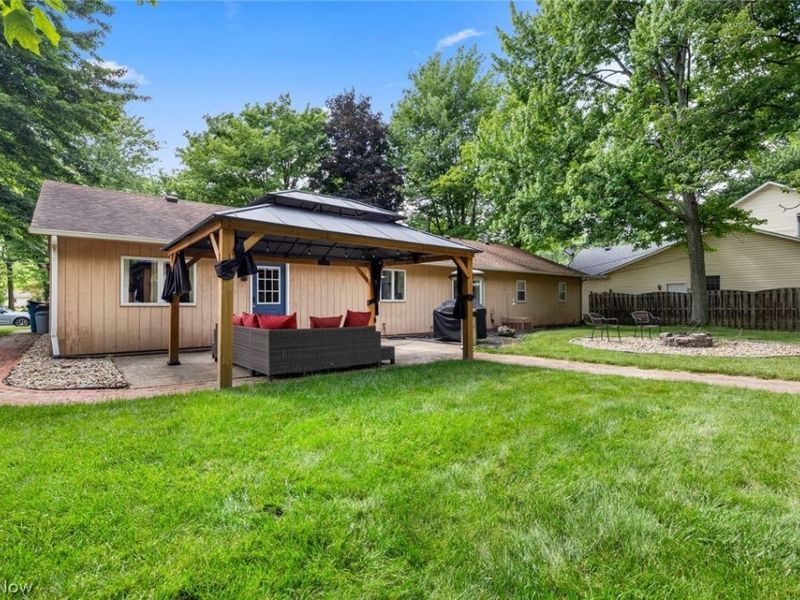 1135 Royal Drive, Amherst, OH 44001 Photo 30
