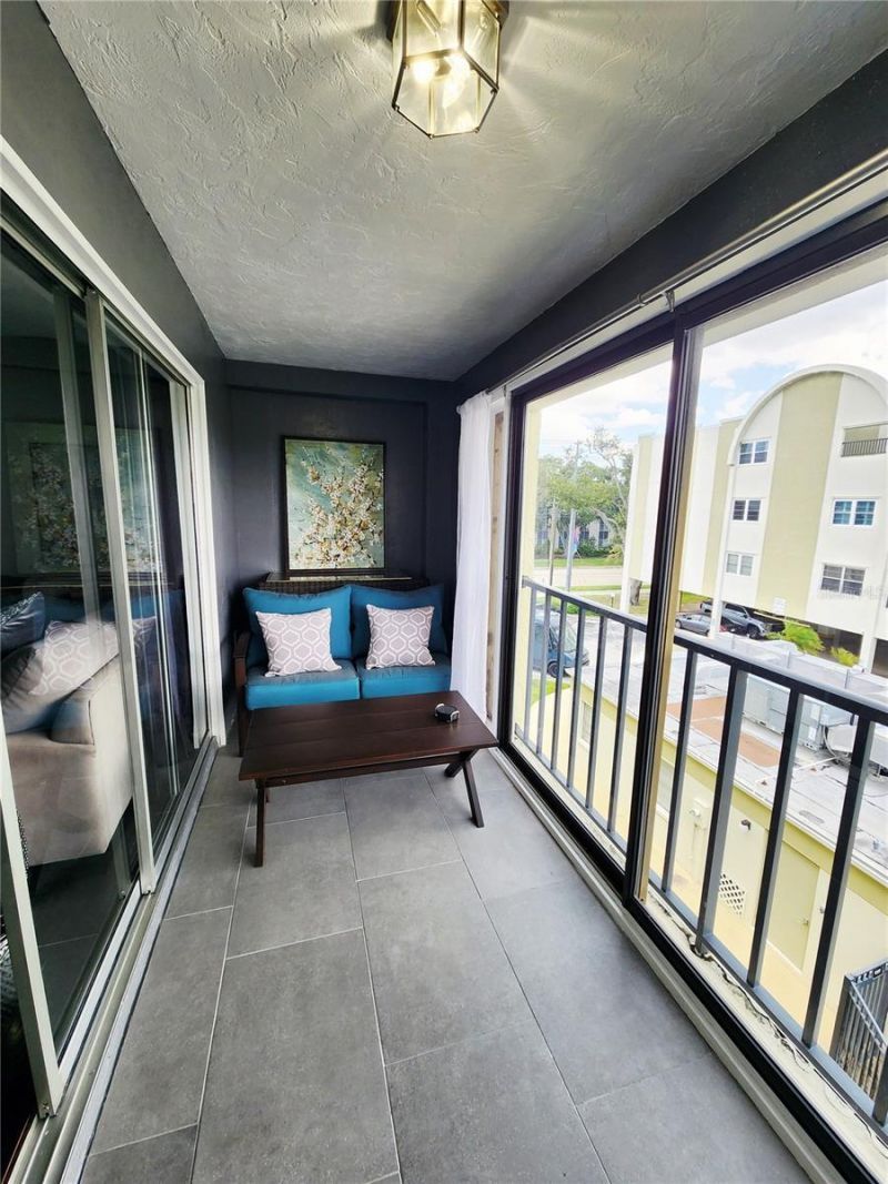 4651 1st Street Ne, Unit 306, Saint Petersburg, FL 33702 Photo