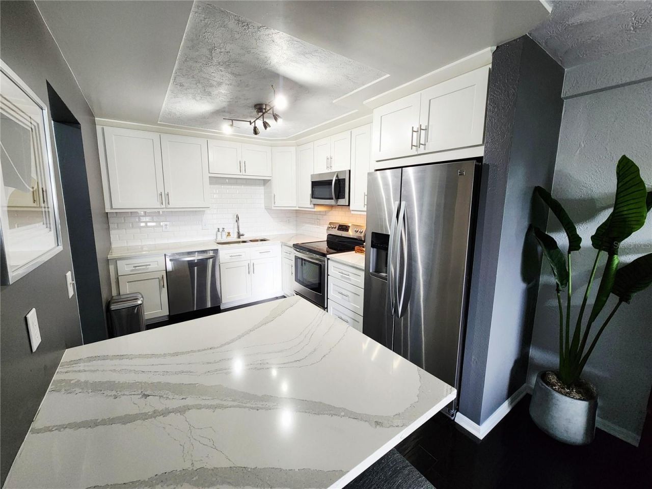 4651 1st Street Ne, Unit 306, Saint Petersburg, FL 33702 Photo