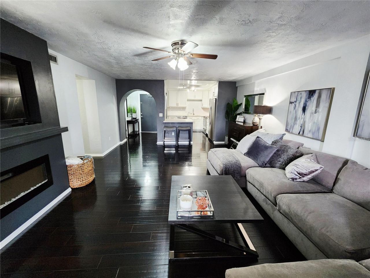 4651 1st Street Ne, Unit 306, Saint Petersburg, FL 33702 Photo