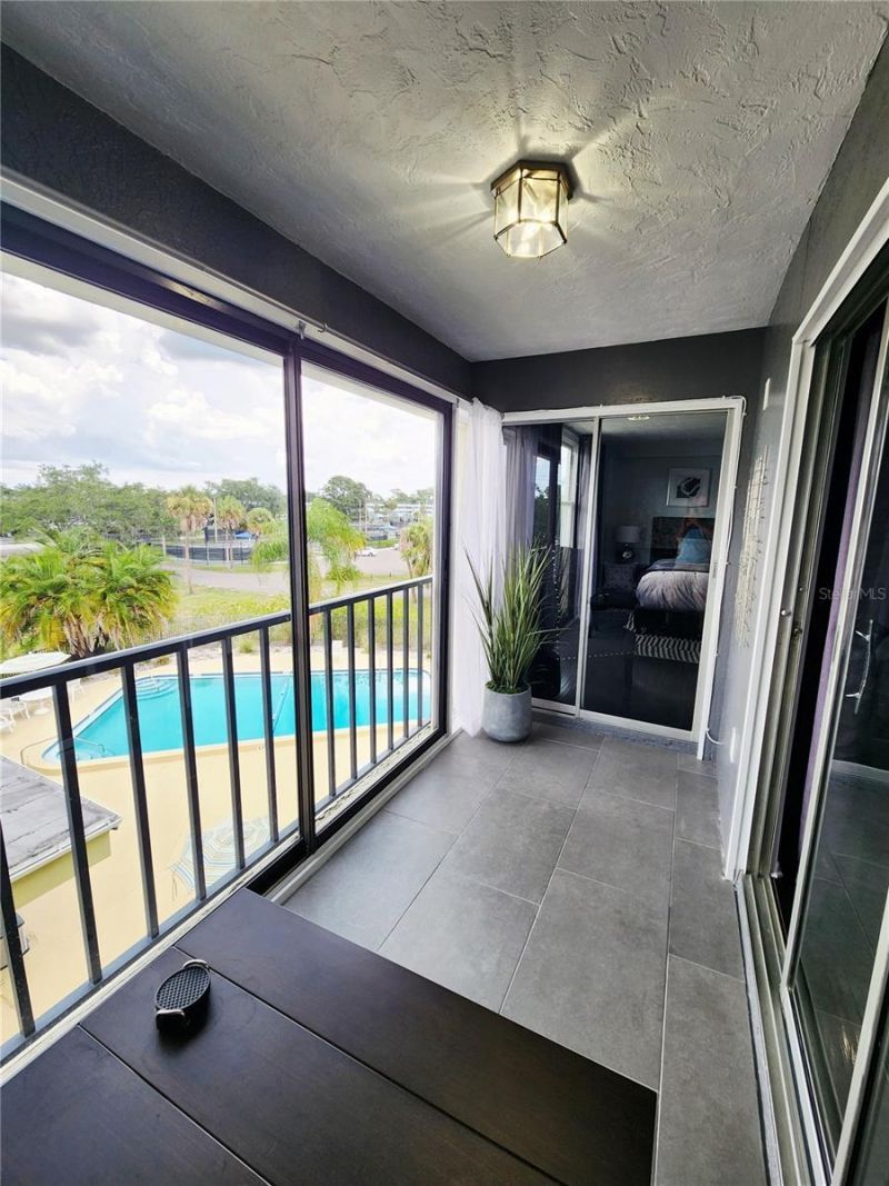 4651 1st Street Ne, Unit 306, Saint Petersburg, FL 33702 Photo