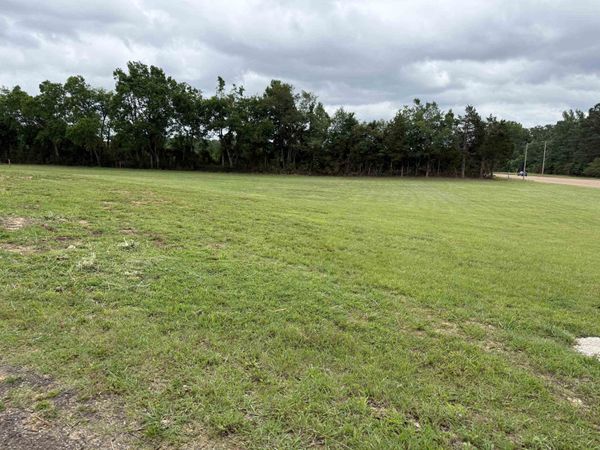 64 HWY, Adamsville, TN 38310