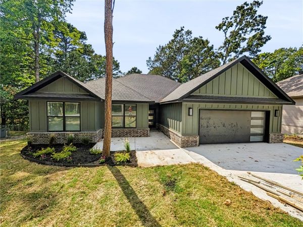 12 Radcliffe Drive, Bella Vista, AR 72714