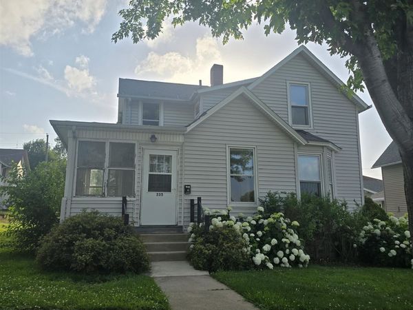 335 S Adams Street, Lancaster, WI 53813