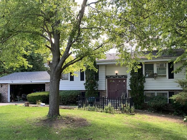 W310S8721 Casper Dr, Mukwonago, WI 53149