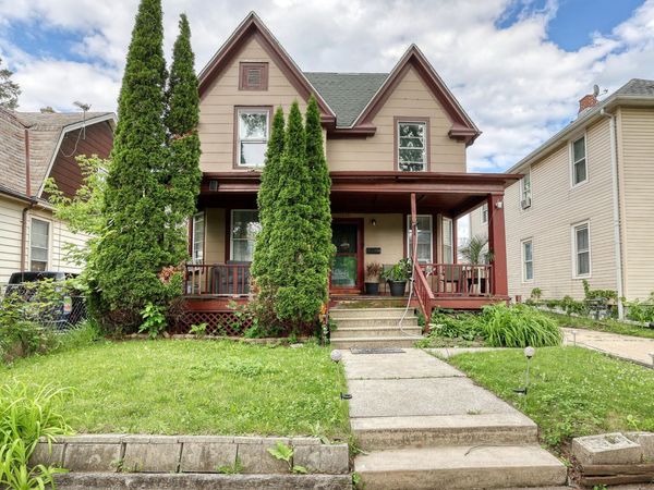1525 Owen Ave, Racine, WI 53403