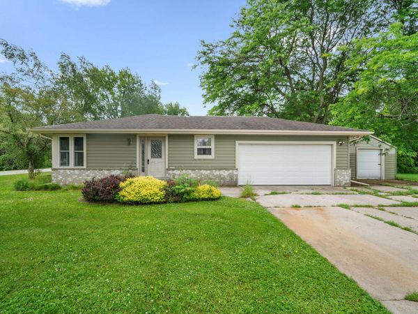 4883 Lois Ln, West Bend, WI 53095