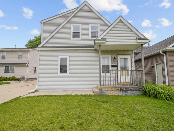 6318 51st Ave, Kenosha, WI 53142