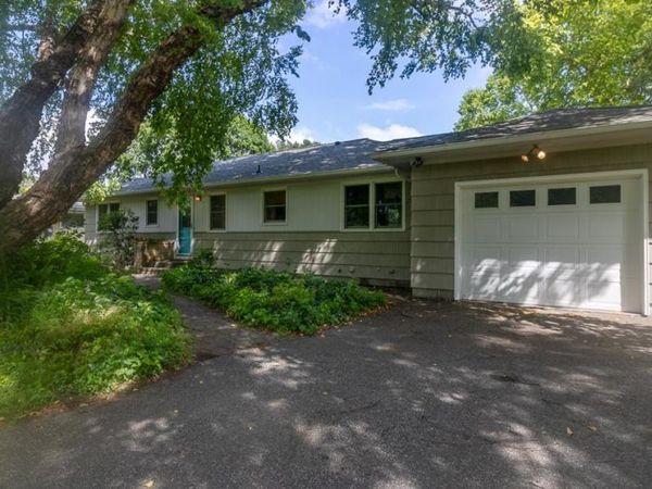 148 S Skyline Drive , Mankato, MN 56001