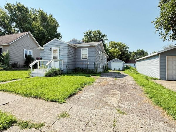 36 E Ronning Avenue, Appleton, MN 56208