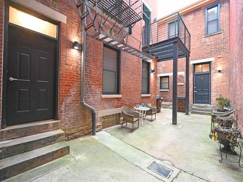 1509 Republic Street, Cincinnati, OH 45202 Photo 3