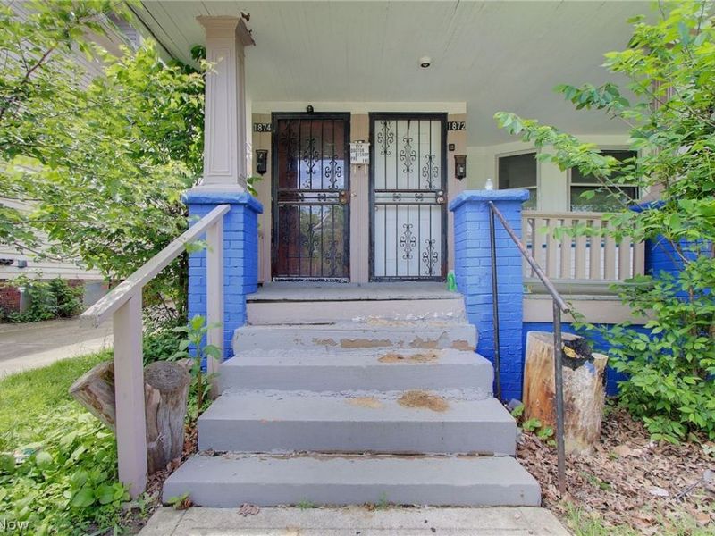 1872 Lampson Road, Cleveland, OH 44112 Photo 2