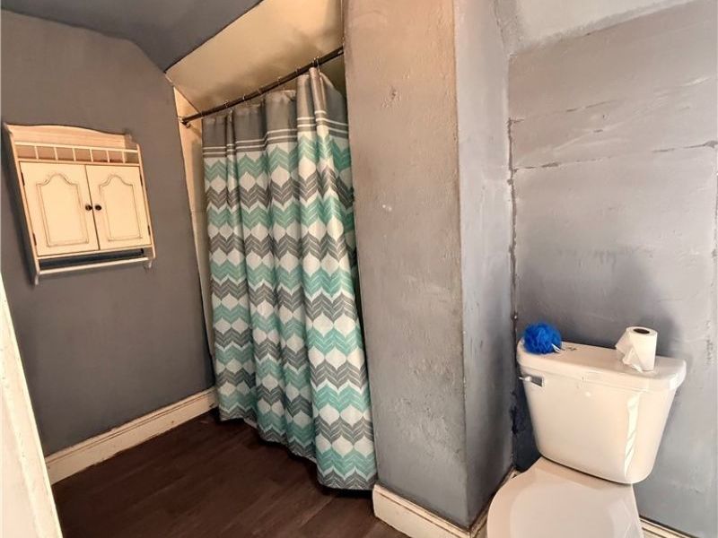 1872 Lampson Road, Cleveland, OH 44112 Photo 26