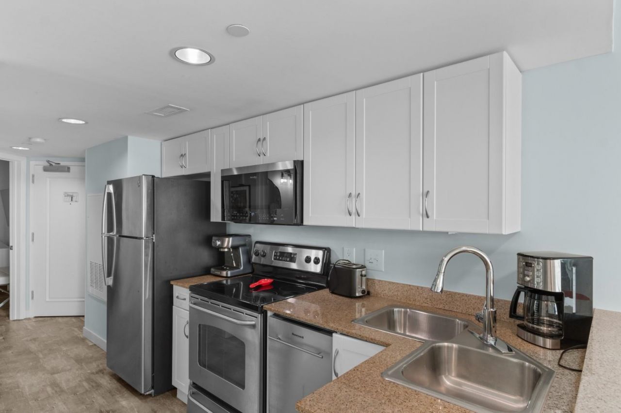 201 S Ocean Blvd.  Photo 7