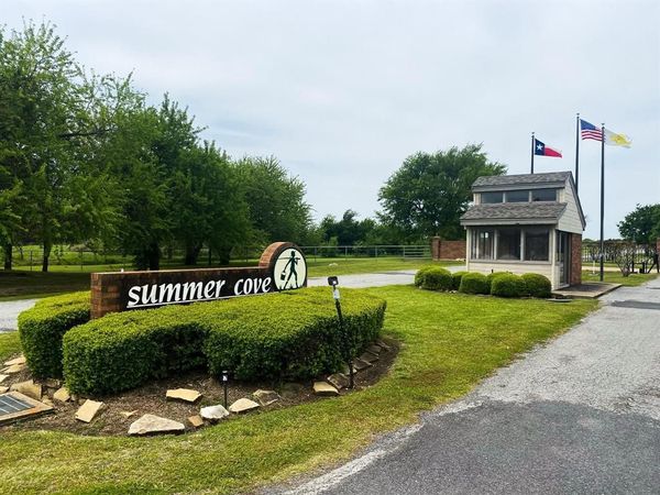 111 Summer Place Circle , Pottsboro, TX 75076