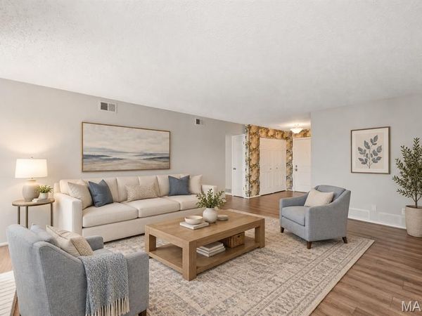 14443 Bantry Lane, Unit 16, Chesterfield, MO 63017