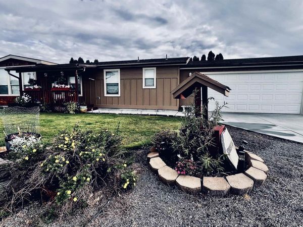 910 Moonglo Rd, Unit 24, Buhl, ID 83316