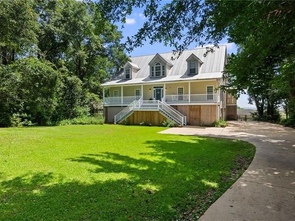 11305 E Point Road, Theodore, AL 36582