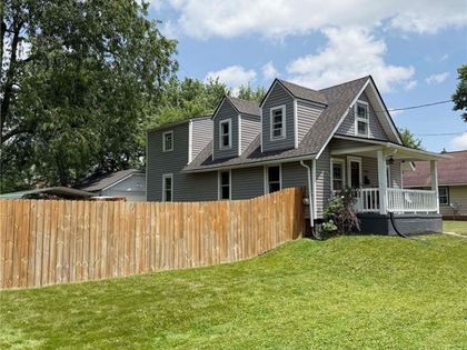 1521 24th Street NE Canton, OH 44714