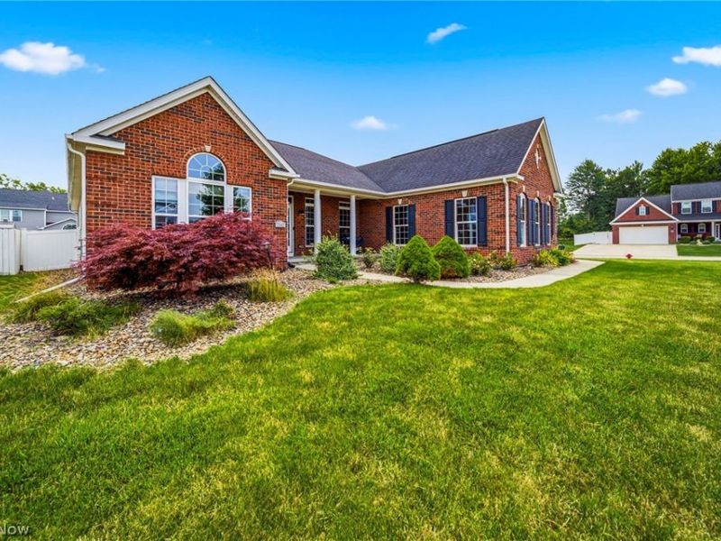 7347 Warblers Lane, North Ridgeville, OH 44039 Photo 3