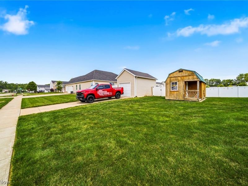 7347 Warblers Lane, North Ridgeville, OH 44039 Photo 5
