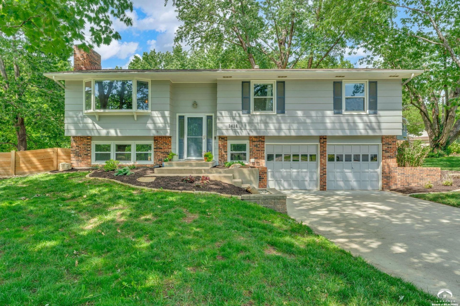 3428 Trail Road, Lawrence, KS 66049 Main Photo