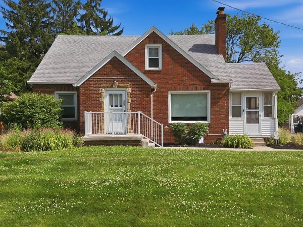 562 Arlington Avenue , Mansfield, OH 44903