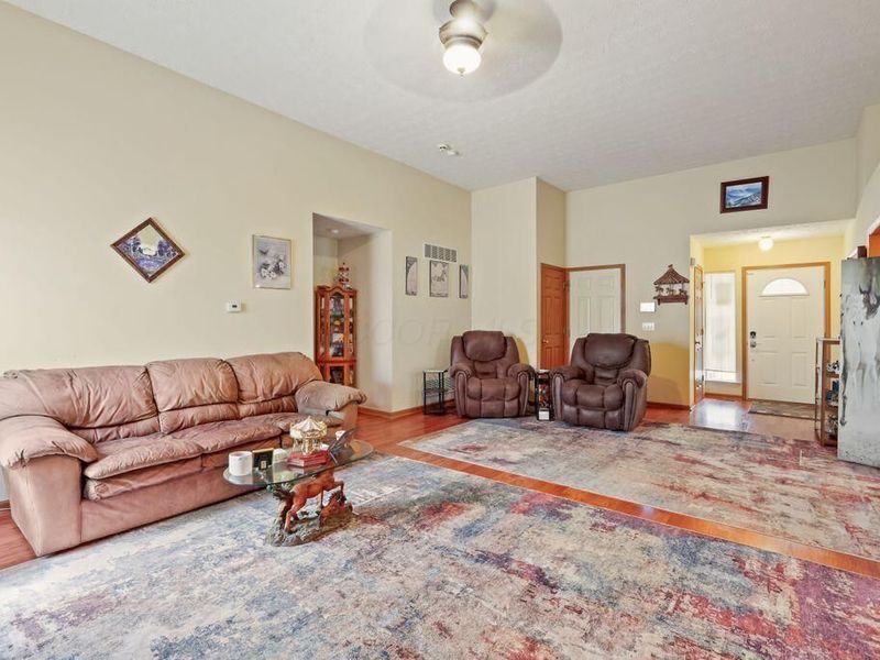 2190 Slate Cove Road, Grove City, OH 43123 Photo 8