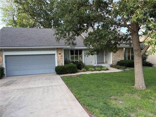 12926 W 76th Terrace, Shawnee, KS 66216