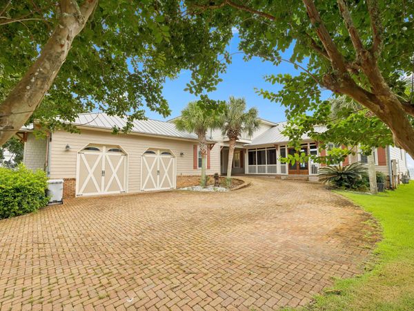 3361 Edgewater Drive, Gulf Breeze, FL 32563