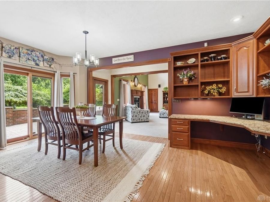 Property Image 28