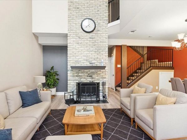 10819 Crown Colony DR, Unit 40, Austin, TX 78747