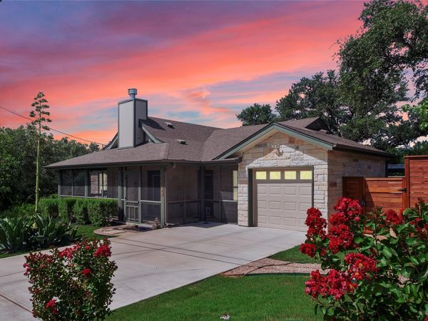 10500 W Lakeview DR, Jonestown, TX 78645