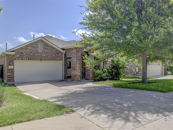 1610 Greenside DR, Round Rock, TX 78665