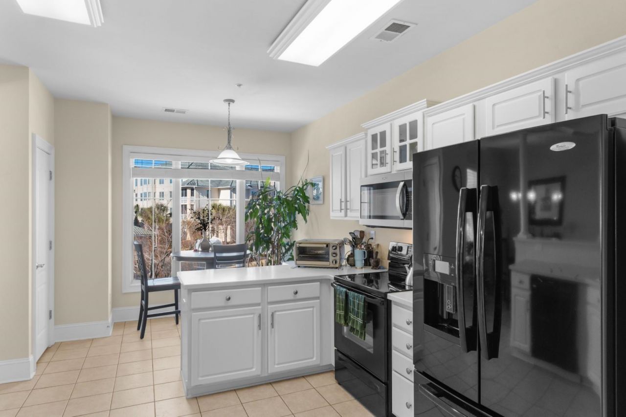 2180 Waterview Dr.  Photo 7