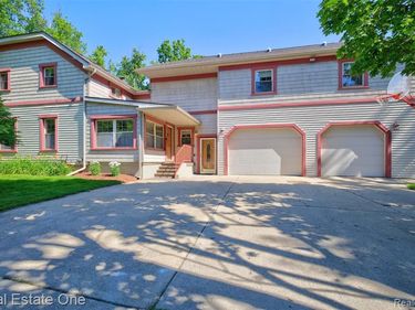 4 N Church Street, Brandon Twp, MI 48462